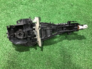 右フロントドアハンドル LAND ROVER RANGE ROVER SPORT OEM LR112353, BJ32-224N02 BA 2019