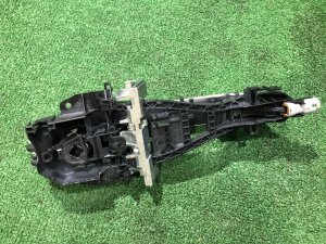 右フロントドアハンドル LAND ROVER RANGE ROVER SPORT OEM LR112353, BJ32-224N02 BA 2019
