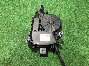 Fecho da porta dianteira direita LAND ROVER RANGE ROVER SPORT OEM LR117160, JPLA218A42 AC 2019