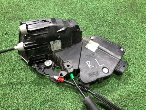กลอนล็อกประตูหลังซ้าย LAND ROVER RANGE ROVER SPORT OEM LR117161, JPLA218A42 BC 2019