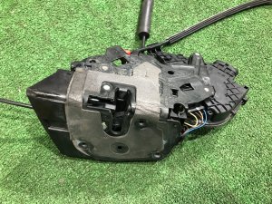 กลอนล็อกประตูหลังซ้าย LAND ROVER RANGE ROVER SPORT OEM LR117161, JPLA218A42 BC 2019