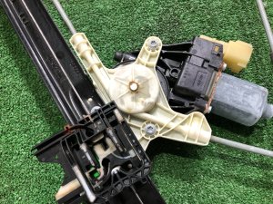 右フロントウインドウレギュレーター LAND ROVER RANGE ROVER SPORT OEM LR077817, DK6223200 AF 2019