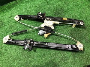 左リアウインドウレギュレーター LR078871 LAND ROVER RANGE ROVER SPORT