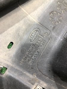 Proteção do piso inferior LAND ROVER RANGE ROVER SPORT OEM LR099071, LR099073, JPLA-104C20 2019