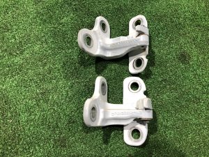 บานพับประตูหน้าซ้าย LR073596, LR073600 LAND ROVER RANGE ROVER SPORT