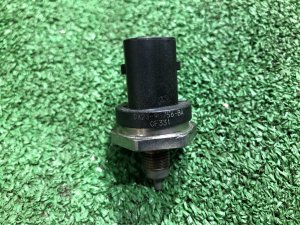 Датчик давления топлива LAND ROVER RANGE ROVER SPORT OEM LR108241 2019