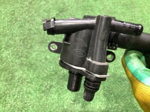 Тройник LAND ROVER RANGE ROVER SPORT OEM H4P3-8K586-A 2019