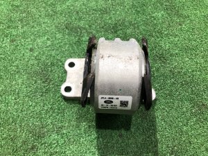 Automatic transmission mount LR098750, JPLA6068AB LAND ROVER RANGE ROVER SPORT