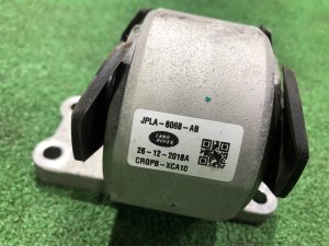 ยางแท่นเกียร์อัตโนมัติ LAND ROVER RANGE ROVER SPORT OEM LR098750, JPLA6068AB 2019 PТ204