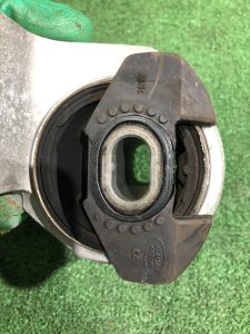 ยางแท่นเกียร์อัตโนมัติ LAND ROVER RANGE ROVER SPORT OEM LR098750, JPLA6068AB 2019 PТ204
