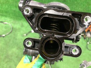 Thermostat LAND ROVER RANGE ROVER SPORT OEM LR106640, LR140116, LR093328, H4P3-8575-AE 2019