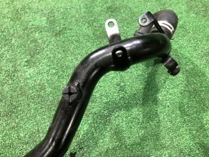 Трубка системы охлаждения LAND ROVER RANGE ROVER SPORT OEM LR107860, H4P3-8A512-CB 2019