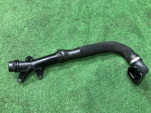 Патрубок охлаждения LR093671, HX73-8A520-A LAND ROVER RANGE ROVER SPORT