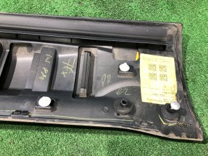 Alargador da porta traseira esquerda LAND ROVER RANGE ROVER SPORT OEM LR044135, DK62-274A49-B 2019