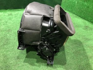 Blower motor LAND ROVER RANGE ROVER SPORT OEM LR082159 2019 PТ204