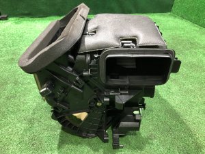 Blower motor LAND ROVER RANGE ROVER SPORT OEM LR082159 2019 PТ204
