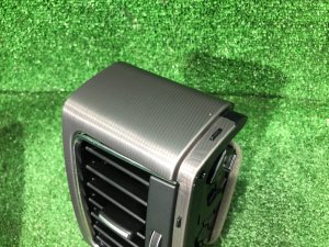 左侧气流调节器 LAND ROVER RANGE ROVER SPORT OEM LR044686 2019 PТ204
