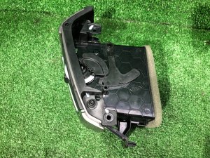 左侧气流调节器 LAND ROVER RANGE ROVER SPORT OEM LR044686 2019 PТ204