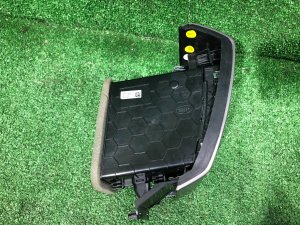 左侧气流调节器 LAND ROVER RANGE ROVER SPORT OEM LR044686 2019 PТ204