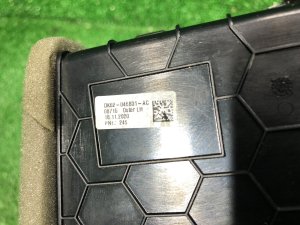 左侧气流调节器 LAND ROVER RANGE ROVER SPORT OEM LR044686 2019 PТ204
