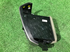 ตัวควบคุมการไหลของอากาศด้านขวา LAND ROVER RANGE ROVER SPORT OEM LR044685, LR084735 2019 PТ204
