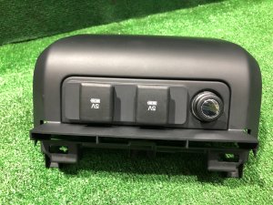 Embellecedores del habitáculo задний USB LAND ROVER RANGE ROVER SPORT OEM LR044984, DK62-04569-A 2019