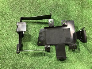 Battery bracket LAND ROVER RANGE ROVER SPORT OEM LR099081, JPLA-10748-AD 2019