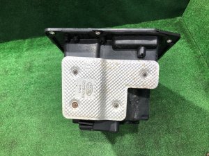 电瓶支架 LAND ROVER RANGE ROVER SPORT OEM LR122948, JPLA-10697-BG 2019