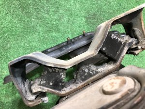 Travessa da caixa manual SUBARU FORESTER OEM 41021FC070, 41022AC180, 41021AC330 SF5 1998 EJ202 MT