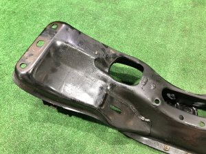 Travesaño delantero SUBARU FORESTER OEM 20100FA002 SF5 1998 EJ202 MT