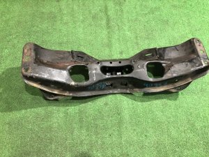 Travesaño delantero SUBARU FORESTER OEM 20100FA002 SF5 1998 EJ202 MT