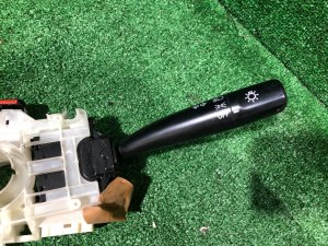 Comutador da coluna de direção SUBARU FORESTER OEM 83111FC410 SF5 1998 EJ202 MT