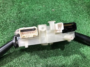 Comutador da coluna de direção SUBARU FORESTER OEM 83111FC410 SF5 1998 EJ202 MT