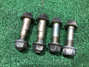 Tornillos de caída delanteros SUBARU FORESTER OEM 20540AA090, 20540AA100 SF5 1998 EJ202 MT