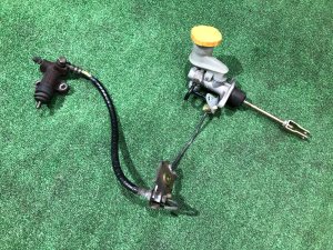 แม่ปั๊มคลัตช์บน И рабочий 37230AE000, 30620AA041 SUBARU FORESTER