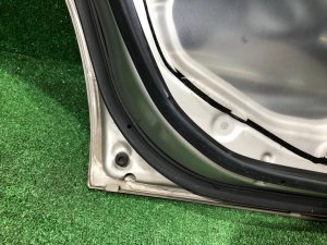 Puerta trasera izquierda SUBARU FORESTER OEM 61401FC013 SF5 1998 silver 792