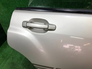 Puerta trasera derecha SUBARU FORESTER OEM 61401FC003 SF5 1998 silver 792