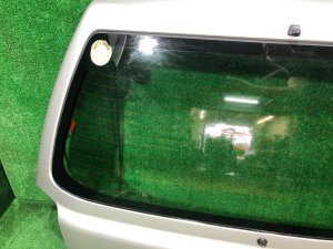 Portón trasero SUBARU FORESTER OEM 61701FC000 SF5 1998 silver 792