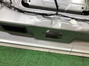 Portón trasero SUBARU FORESTER OEM 61701FC000 SF5 1998 silver 792