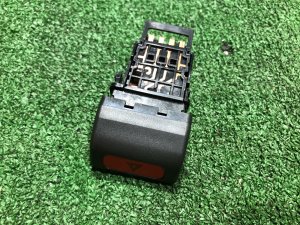Interruptor dos quatro piscas 83045FC010OE SUBARU FORESTER