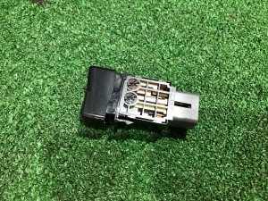 雾灯开关 SUBARU FORESTER OEM 83001FA051 SF5 1998 EJ202 MT