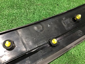右侧车窗亮条 SUBARU FORESTER OEM 65227FC000 SF5 1998 silver 792