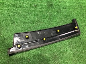 右侧车窗亮条 SUBARU FORESTER OEM 65227FC000 SF5 1998 silver 792