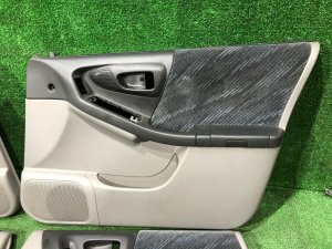 Paneles de puerta SUBARU FORESTER OEM 94050FC300ND, 94050FC310ND, 94056FC260ND, 94056FC270ND SF5 1998 silver 792