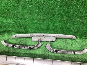 Tapizado del portón SUBARU FORESTER OEM 94064FC000ND, 94013FC020ND, 94013FC010ND, 94013FC000ND SF5 1998 silver 792