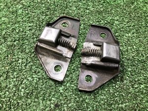 Limitadores da porta da bagageira SUBARU FORESTER OEM 60112AA002, 60112AA012 SF5 1998 silver 792