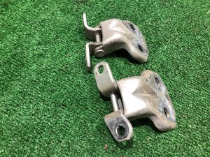 Bisagras de la puerta delantera izquierda SUBARU FORESTER OEM 61220FA000, 61220FA010 SF5 1998 silver 792