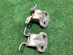 右前门铰链 SUBARU FORESTER OEM 61220FA000, 61220FA010 SF5 1998 silver 792