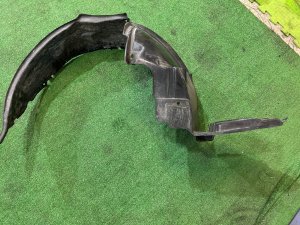 左フロントインナーフェンダー SUBARU FORESTER OEM 59110FC010 SF5 1998 silver 792