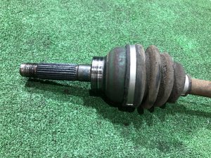 后传动轴 правый SUBARU FORESTER OEM 28021FC000 SF5 1998 EJ202 MT